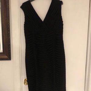 Dressbarn Elegant Black Sleeveless Pleated Ruching Dress Size 14.